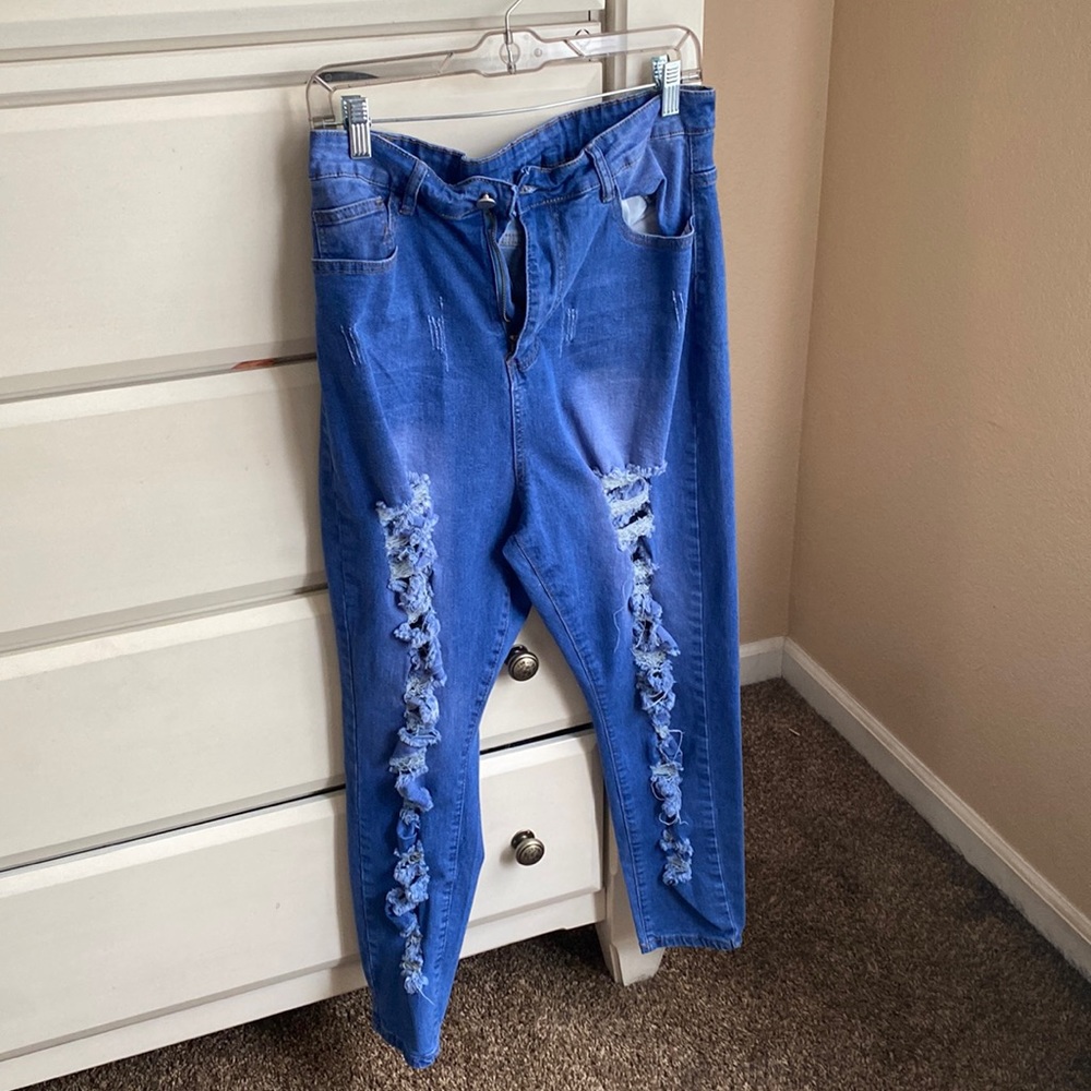 Distressed High Waisted Skinny Jeans